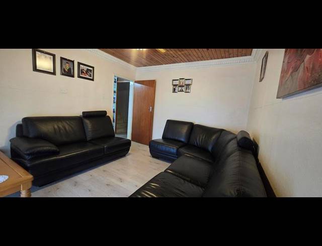 4 BEDROOM HOUSE FOR SALE IN NORTHDALE